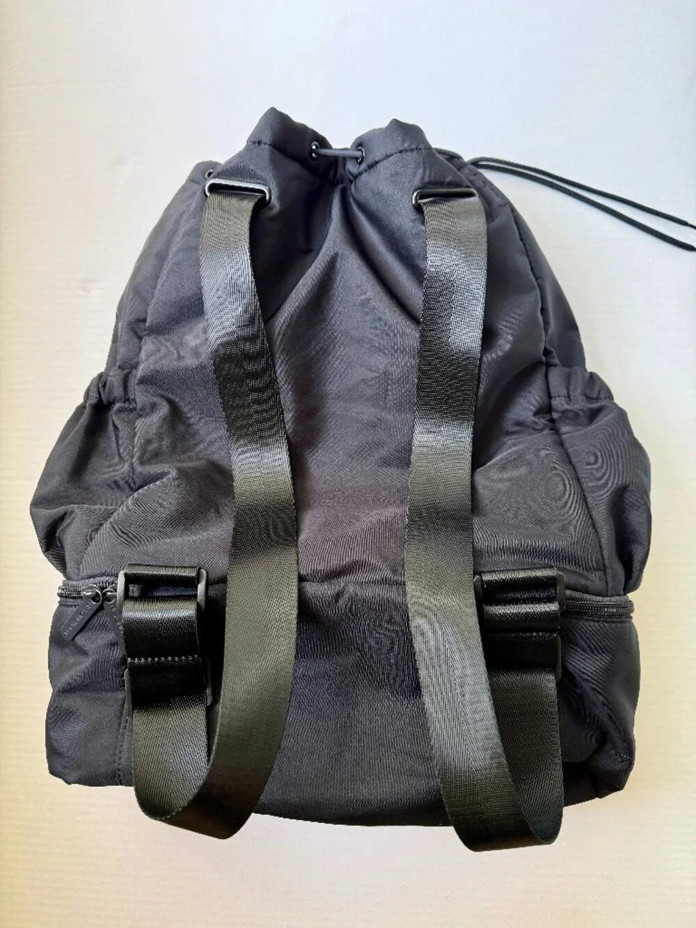 Beyond Yoga Convertible Gym Bag Backpack Tote Black Nylon Drawstring